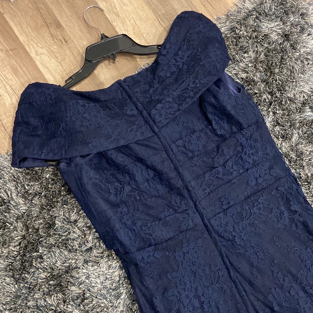 NWOT La Femme navy lace ruched gown - Picture 10 of 12